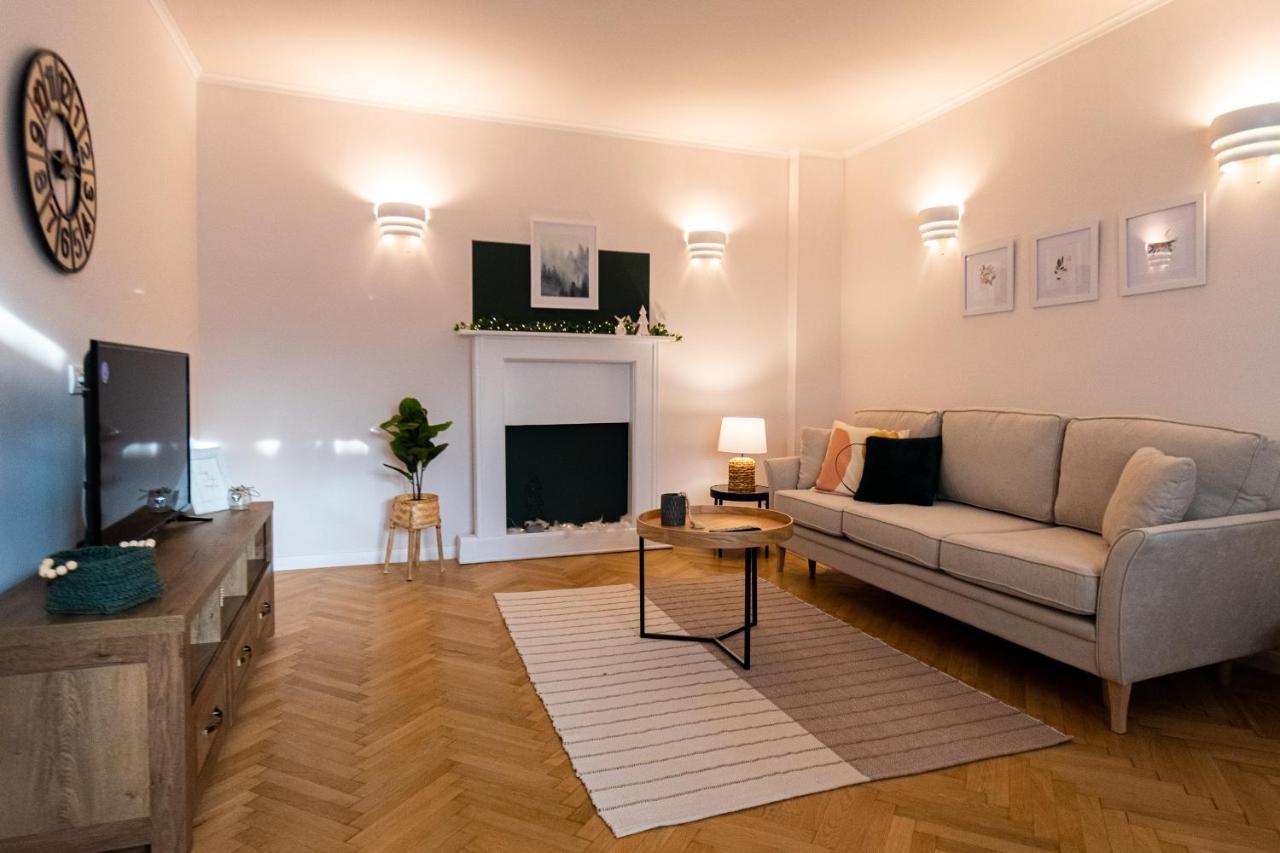 Castel'or Apartamento *